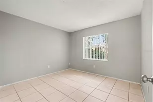 13904 Fullerton Dr, Tampa, FL 33625 - Photo 12