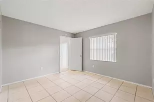 13904 Fullerton Dr, Tampa, FL 33625 - Photo 10