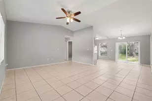 13904 Fullerton Dr, Tampa, FL 33625 - Photo 4