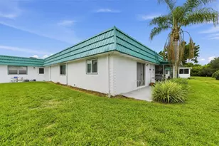 205 Kings Blvd, Sun City Center, FL 33573 - Photo 1