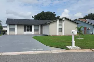 711 Wedge Ln, Poinciana, FL 34759 - Photo 2