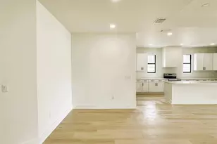 11703 Country Club Pl, Tampa, FL 33612 - Photo 6