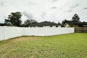 11703 Country Club Pl, Tampa, FL 33612 - Photo 54