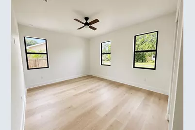 11703 Country Club Place, Tampa, FL 33612 - Photo 50