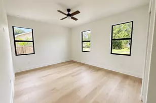 11703 Country Club Pl, Tampa, FL 33612 - Photo 50
