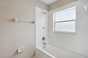 7041 Opal Drive, Largo, FL 33773 - Photo 18