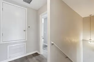 7041 Opal Drive, Largo, FL 33773 - Photo 10