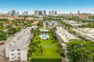 141 NE 10th Ave, Hallandale Beach, FL 33009 - Photo 10