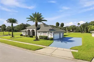 2200 Tournament Ct, Kissimmee, FL 34746 - Photo 2