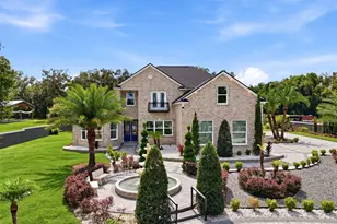 416 W Socrum Loop Rd, Lakeland, FL 33809 - Photo 2