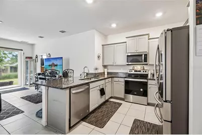 5255 Sunshine Dr, Wildwood, FL 34785 - Photo 6