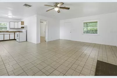 20145 SE Highway 42, Umatilla, FL 32784 - Photo 8
