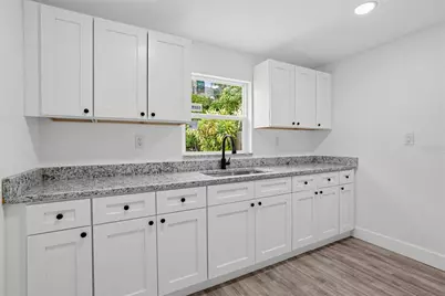 4050 26th Street N, Saint Petersburg, FL 33714 - Photo 14