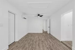 4050 26th St N, Saint Petersburg, FL 33714 - Photo 4