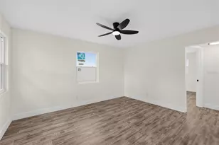 4050 26th St N, Saint Petersburg, FL 33714 - Photo 10