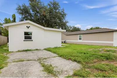 4050 26th Street N, Saint Petersburg, FL 33714 - Photo 2