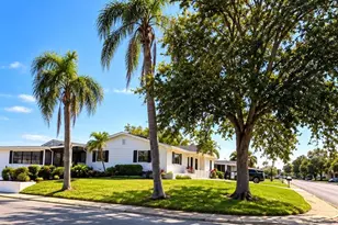 3708 Holiday Lake Dr, Holiday, FL 34691 - Photo 32