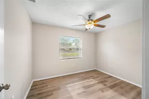 1221 E Court St, Tarpon Springs, FL 34689 - Photo 32