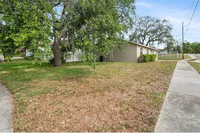 1221 E Court Street, Tarpon Springs, FL 34689 - Photo 36