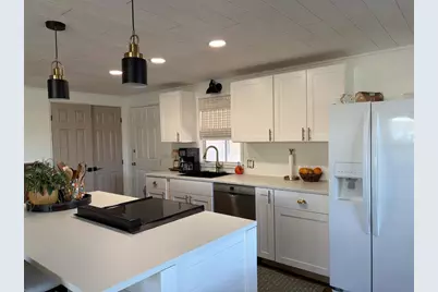 5221 Poinciana Circle, New Port Richey, FL 34653 - Photo 4