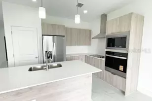 9031 W Castle Cir, Labelle, FL 33935 - Photo 8