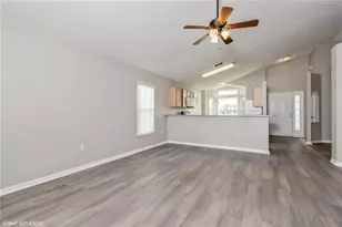 317 Majesty Dr, Davenport, FL 33837 - Photo 6