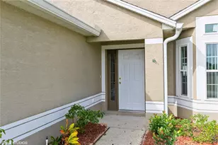 317 Majesty Dr, Davenport, FL 33837 - Photo 2