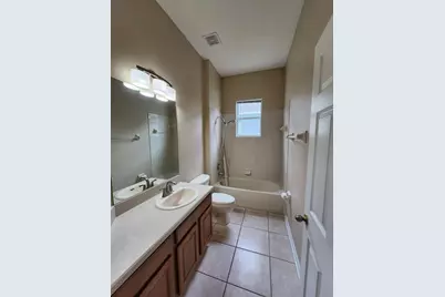 19205 Meadow Pine Drive, Tampa, FL 33647 - Photo 10