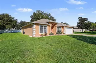 2303 Weathered Wood Dr, Leesburg, FL 34748 - Photo 4