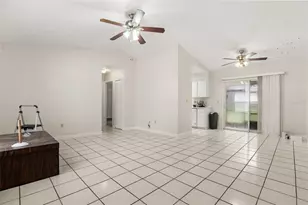 747 Monroe Harbor Pl, Sanford, FL 32773 - Photo 4
