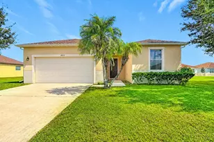 4882 Stone Acres Cir, Saint Cloud, FL 34771 - Photo 2