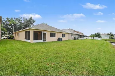27722 Sugar Loaf Drive, Wesley Chapel, FL 33544 - Photo 18
