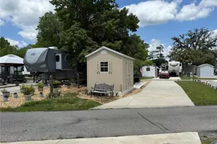 2826 NE 104th Ave, Silver Springs, FL 34488 - Photo 1