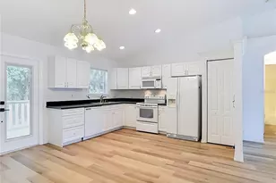 411 Collins Ct, Orange City, FL 32763 - Photo 10