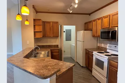 6149 Metrowest Boulevard #301, Orlando, FL 32835 - Photo 6