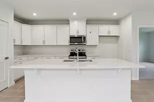 3286 Cup Dr, Lakeland, FL 33803 - Photo 10