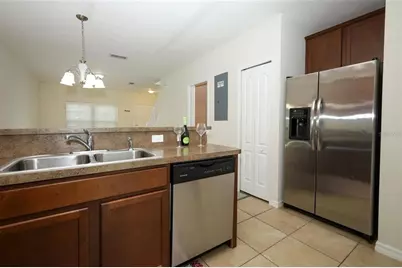 5221 Windsor Lake Circle, Sanford, FL 32773 - Photo 6