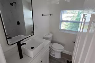 416 W Ianthe St, Tavares, FL 32778 - Photo 6