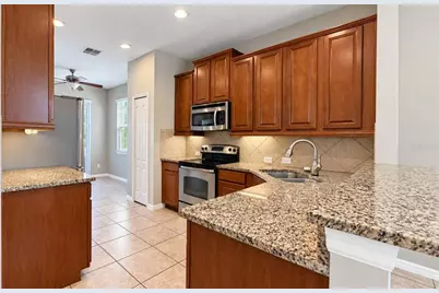 5209 Alligator Flag Lane, Orlando, FL 32811 - Photo 4