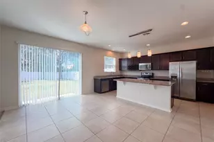 7607 Tangle Rush Dr, Gibsonton, FL 33534 - Photo 2