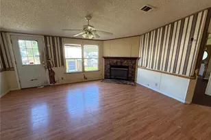 2001 Pine St, Saint Cloud, FL 34769 - Photo 4