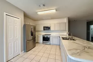 677 Elbridge Dr, Kissimmee, FL 34758 - Photo 10
