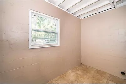 3913 Pine Ridge Road, Orlando, FL 32808 - Photo 22