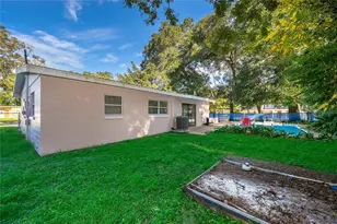 3913 Pine Ridge Rd, Orlando, FL 32808 - Photo 8