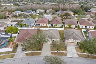 2078 Marsh Hawk Dr, Orlando, FL 32837 - Photo 4