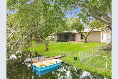 10617 Seminole Forest Street E, Seminole, FL 33778 - Photo 30