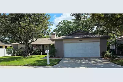 10617 Seminole Forest Street E, Seminole, FL 33778 - Photo 2