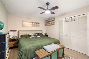 7805 Hyacinth Dr, Orlando, FL 32835 - Photo 10