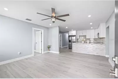 817 W Bougainvillea Avenue, Tampa, FL 33612 - Photo 12
