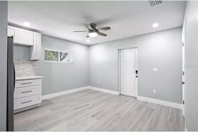 817 W Bougainvillea Avenue, Tampa, FL 33612 - Photo 2